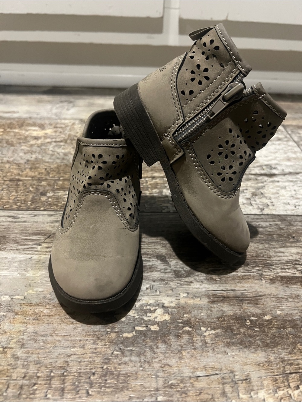 OshKosh B'gosh Taupe Floral Cutout Ankle Boots